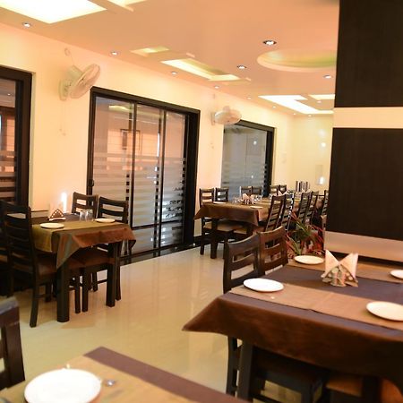 Divine Destination Hotel Varanasi Exterior foto