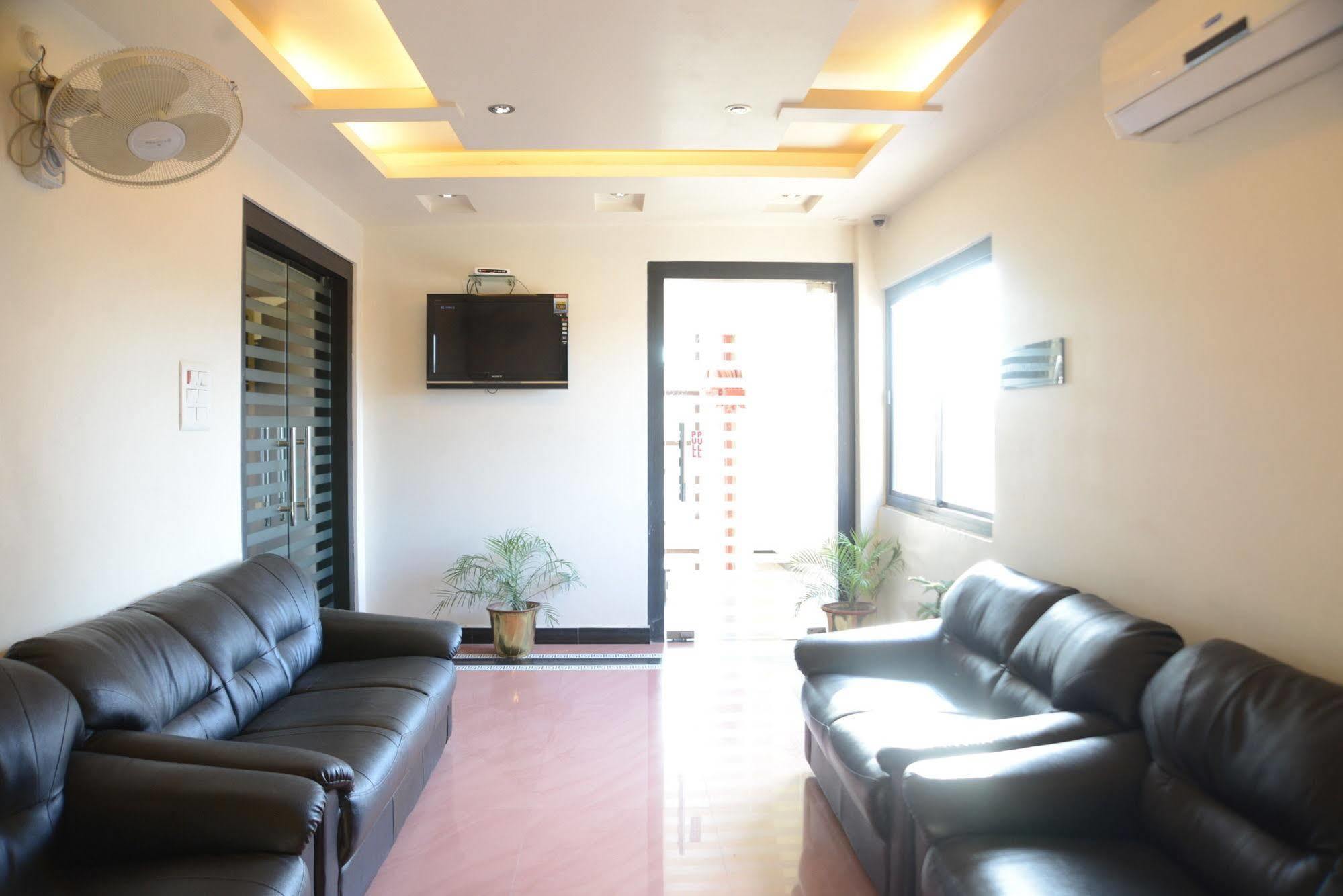 Divine Destination Hotel Varanasi Exterior foto